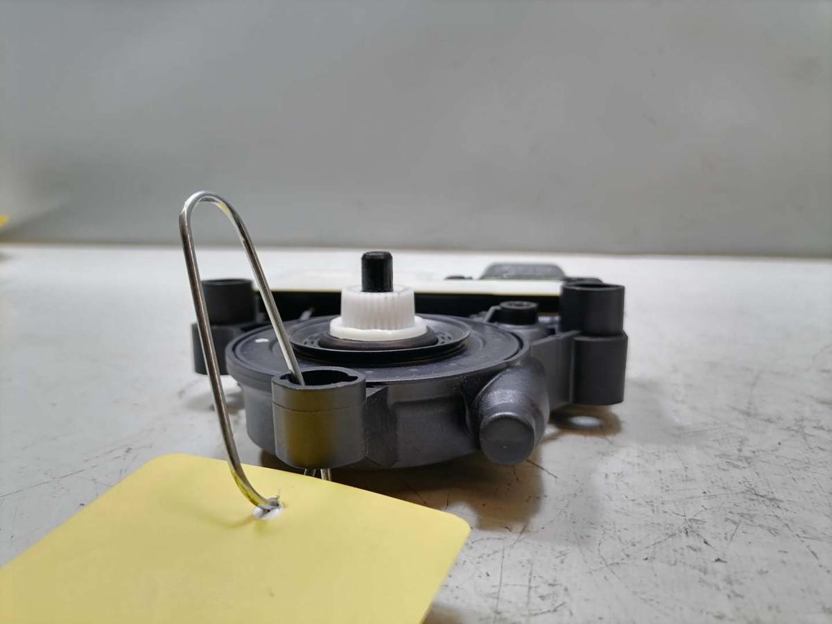 VW Golf 8 original Fensterhebermotor hinten links Bj.2024